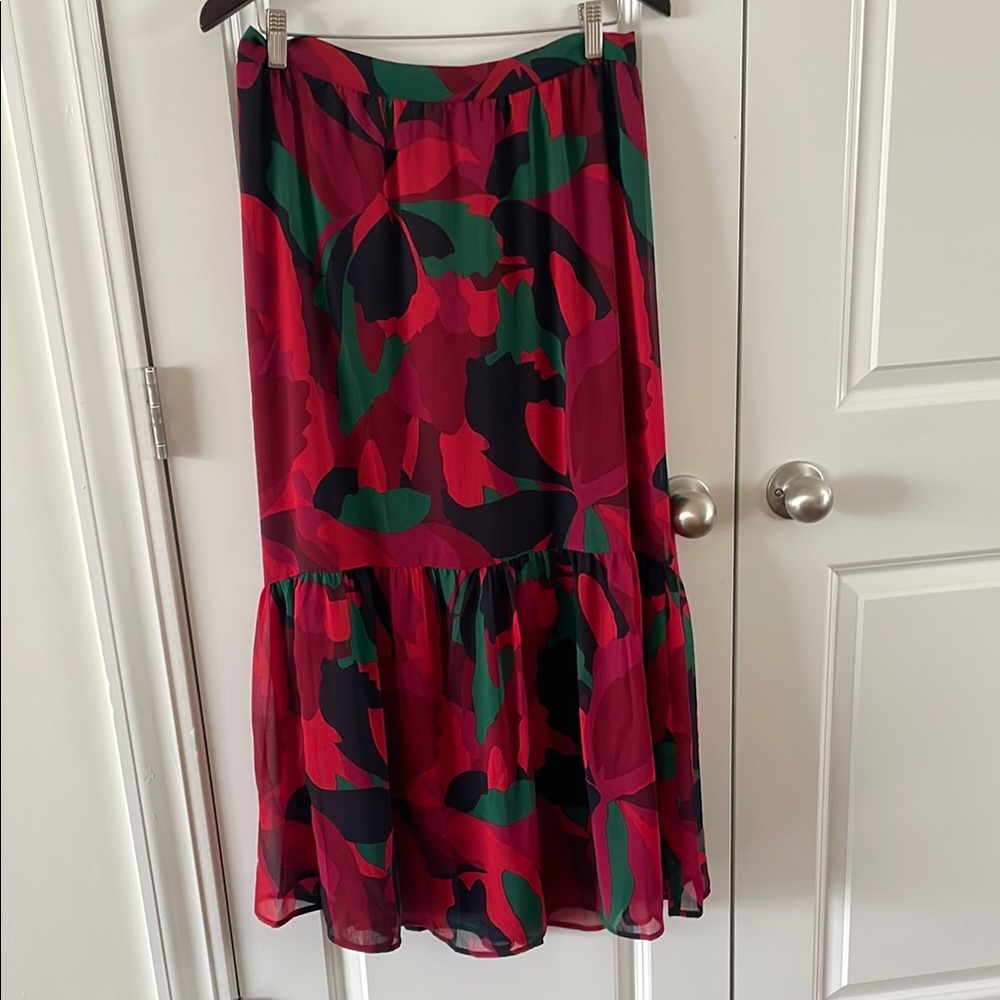 NWT Banana Republic Floral Red and Green maxi midi Skirt women’s tall Medium